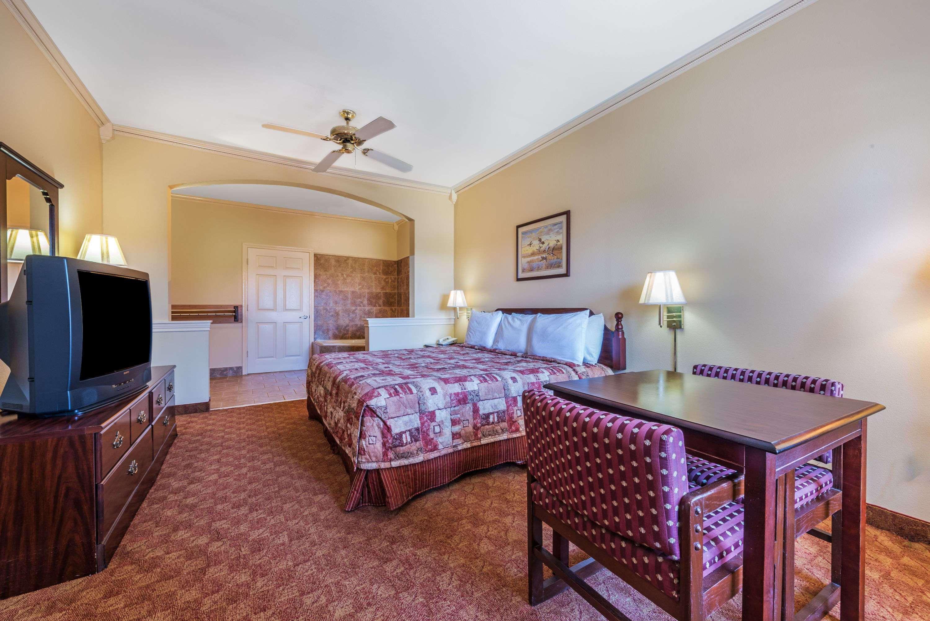 Super 8 By Wyndham Greenville Buitenkant foto