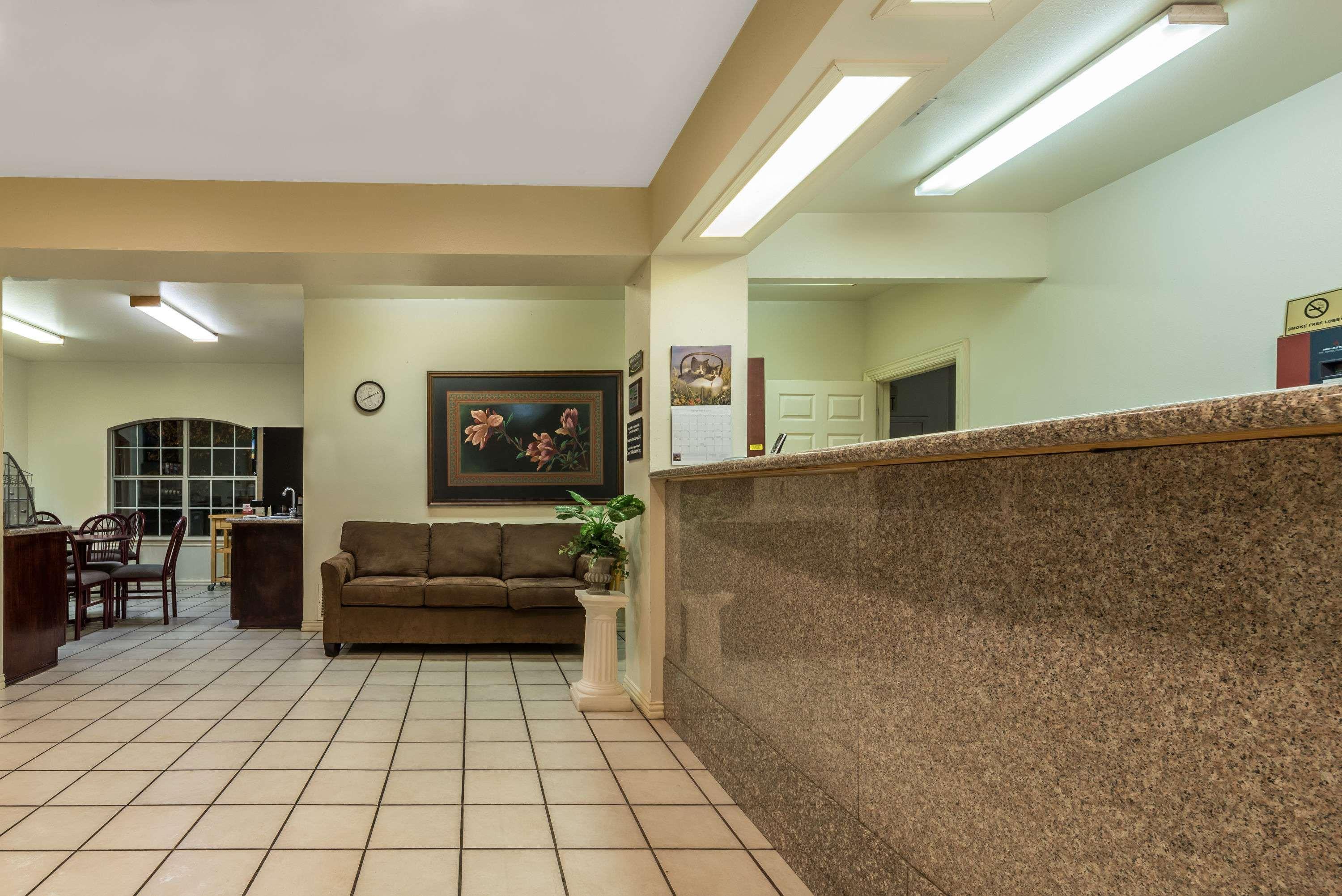 Super 8 By Wyndham Greenville Buitenkant foto